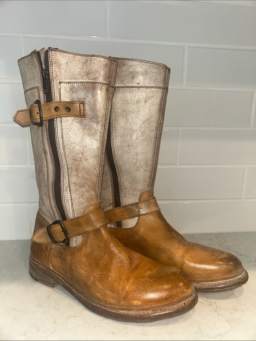 Bed|Stu 8.5 Gogo Lug boots distressed white and tan leather NEW